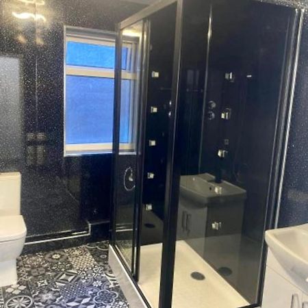 Sea Front Apartment With Massage Shower Netflix Great Location Bridlington Esterno foto