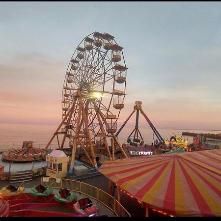 Sea Front Apartment With Massage Shower Netflix Great Location Bridlington Esterno foto